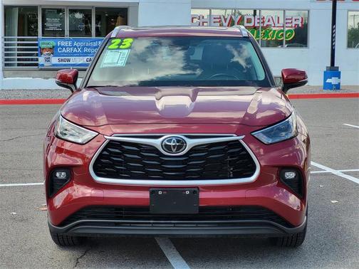 2023 Toyota Highlander XLE
