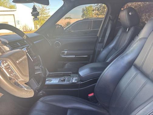 White 2016 Land Rover Range Rover 3.0L Supercharged HSE