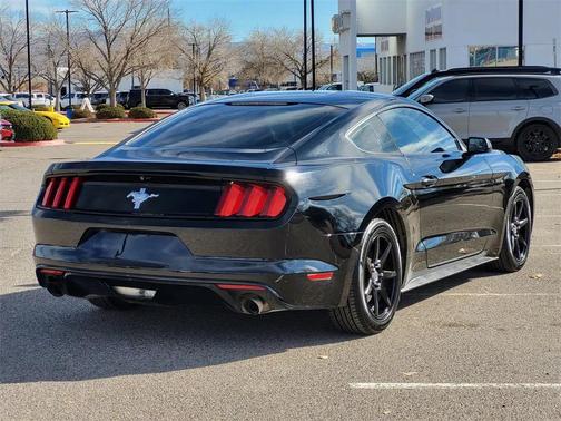 2016 Ford Mustang V6