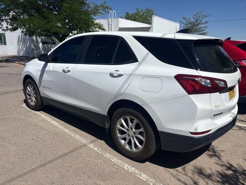 Summit White 2020 Chevrolet Equinox LS