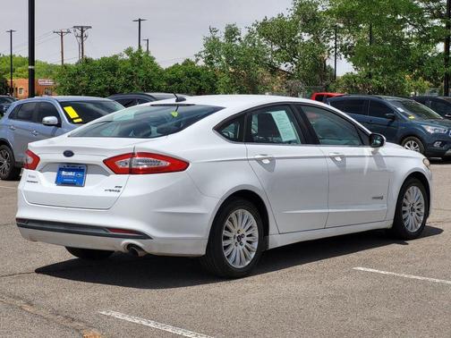 2014 Ford Fusion Hybrid SE