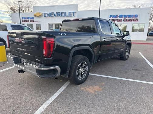 2024 GMC Sierra 1500 SLT