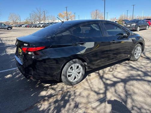 2025 Nissan Versa 1.6 S