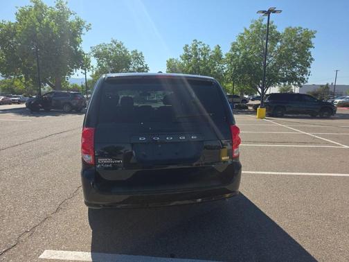 Black Onyx Crystal Pearlcoat 2019 Dodge Grand Caravan SXT