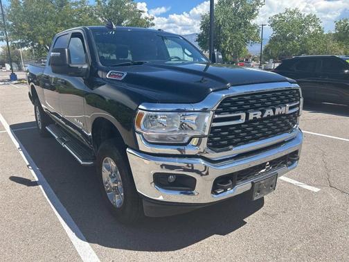 2023 RAM 2500 Big Horn Crew Cab 4x4 6'4' Box