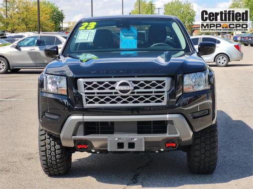 2023 Nissan Frontier SV