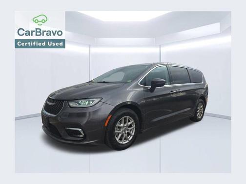 Granite Crystal Metallic Clearcoat 2023 Chrysler Pacifica Touring L