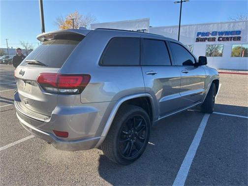 2021 Jeep Grand Cherokee Laredo