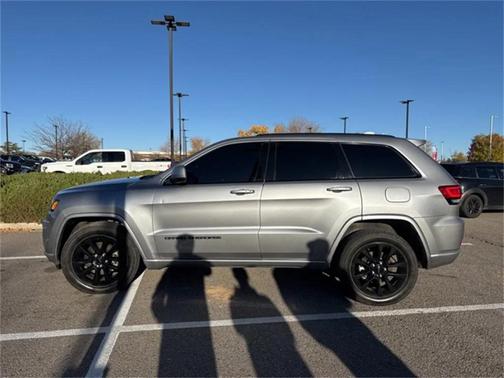 2021 Jeep Grand Cherokee Laredo
