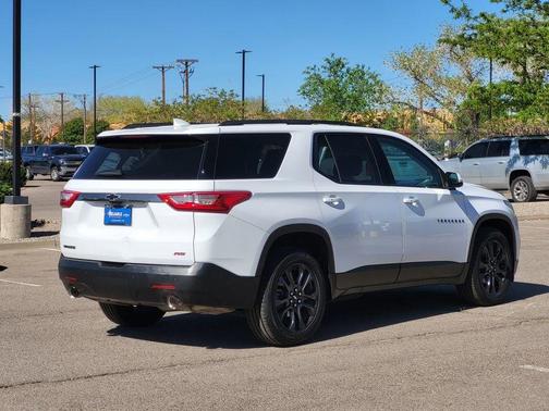 Summit White 2021 Chevrolet Traverse RS