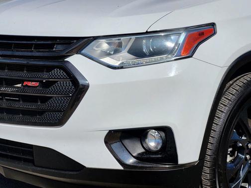 Summit White 2021 Chevrolet Traverse RS