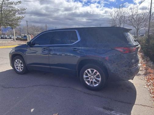 2023 Chevrolet Traverse LS
