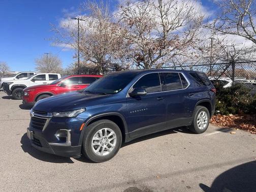 2023 Chevrolet Traverse LS