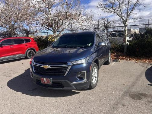 2023 Chevrolet Traverse LS