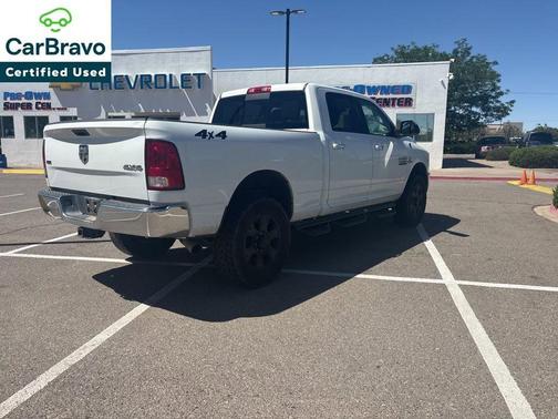 Bright White Clearcoat 2018 RAM 2500 SLT Crew Cab 4x4 6'4' Box