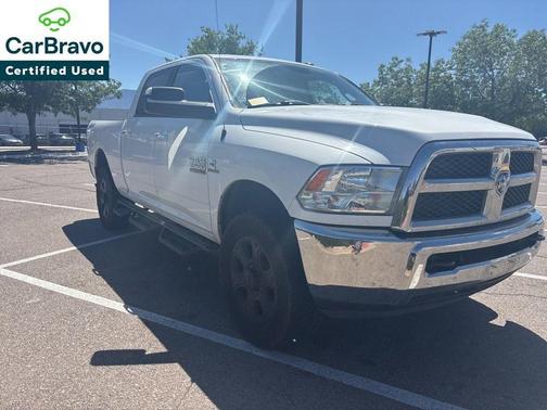 Bright White Clearcoat 2018 RAM 2500 SLT Crew Cab 4x4 6'4' Box
