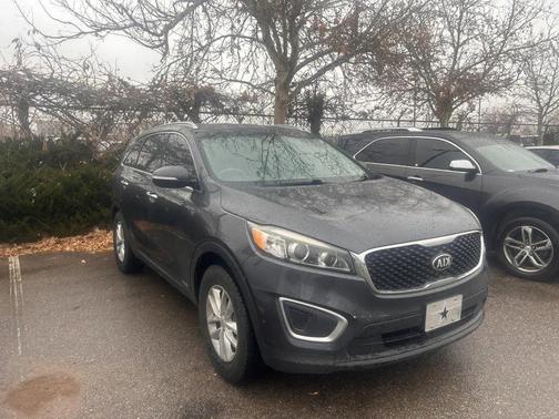 2018 Kia Sorento LX