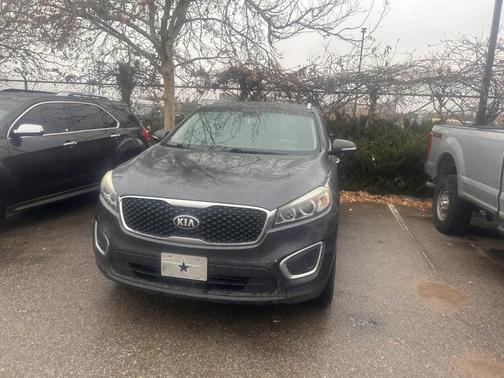 2018 Kia Sorento LX