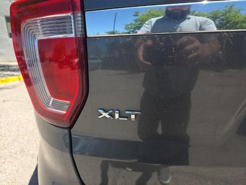Gray 2017 Ford Explorer XLT