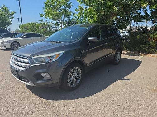 Magnetic Metallic 2017 Ford Escape SE