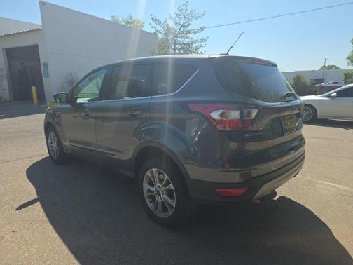 Magnetic Metallic 2017 Ford Escape SE
