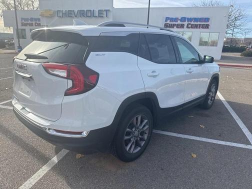 2023 GMC Terrain SLT