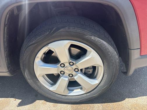 Redline Pearlcoat 2019 Jeep Compass Latitude