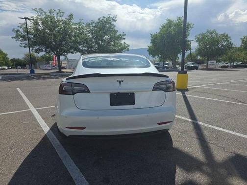 Pearl White Multi-Coat 2020 Tesla Model 3 Standard Range