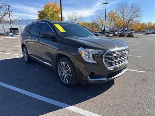 2023 GMC Terrain Denali