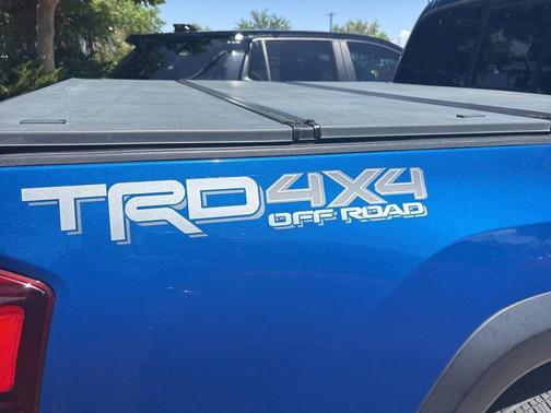 2016 Toyota Tacoma SR