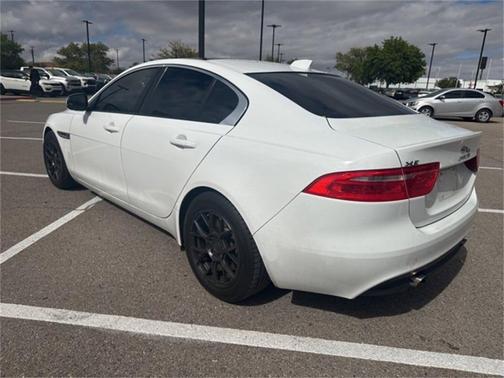 2018 Jaguar XE 25t