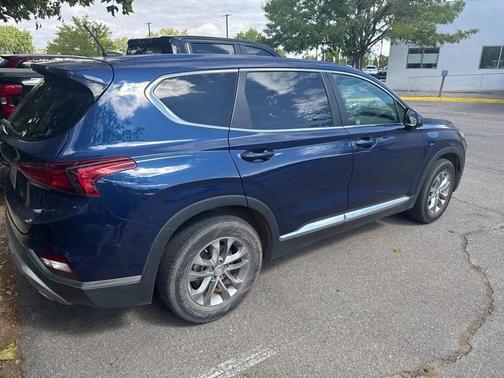 2019 Hyundai SANTA FE SE 2.4