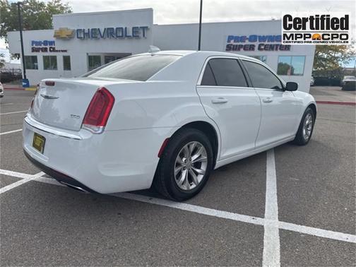 2020 Chrysler 300 Touring