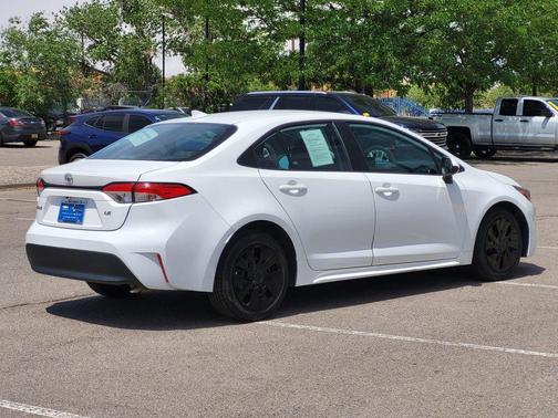 Ice Cap 2024 Toyota Corolla LE