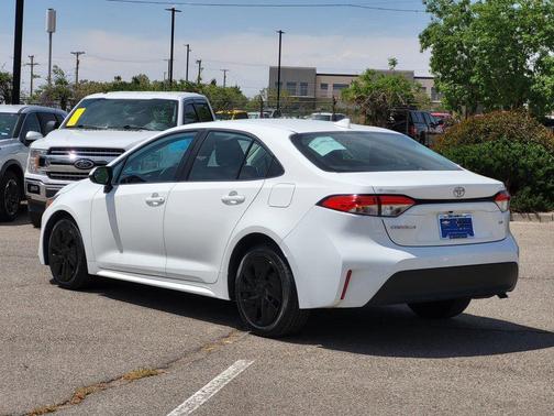 Ice Cap 2024 Toyota Corolla LE