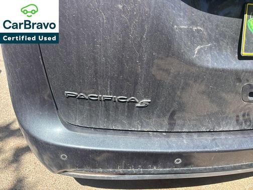 Maximum Steel Metallic Clearcoat 2019 Chrysler Pacifica Touring-L Plus