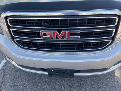 2017 GMC Yukon SLE