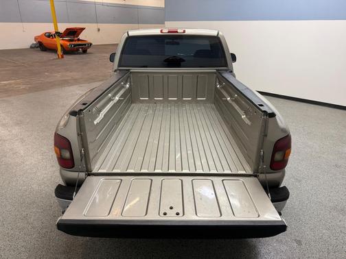Pewter 2000 Chevrolet Silverado 1500 LS