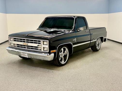1987 Chevrolet C10/K10 Base