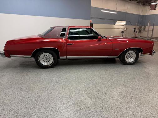 1976 Chevrolet Monte Carlo Landau Edition