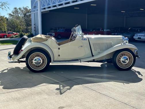 1951 MG TD Base