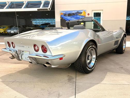 1969 Chevrolet Corvette Base