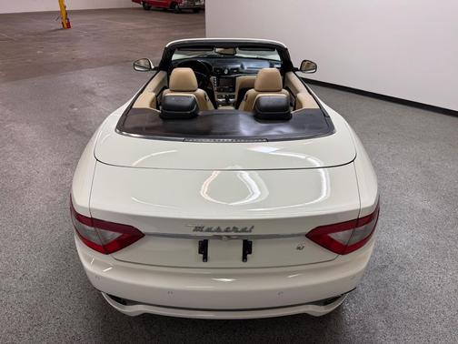 White 2011 Maserati GranTurismo S