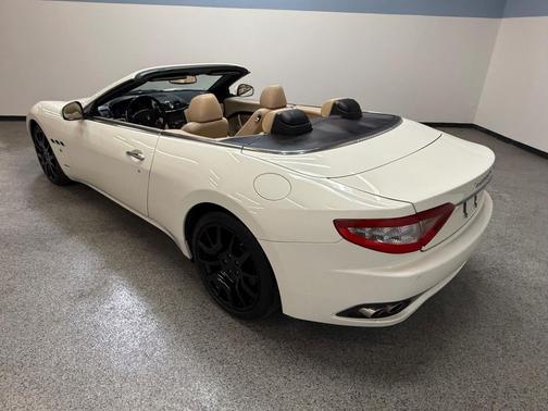 White 2011 Maserati GranTurismo S