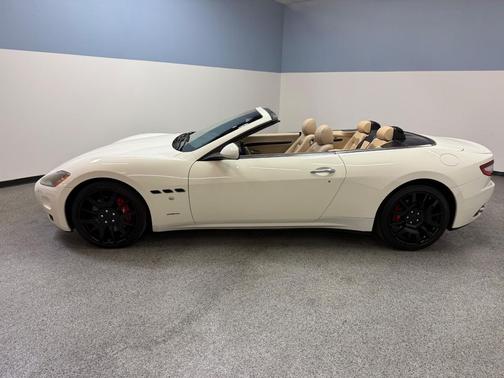 White 2011 Maserati GranTurismo S