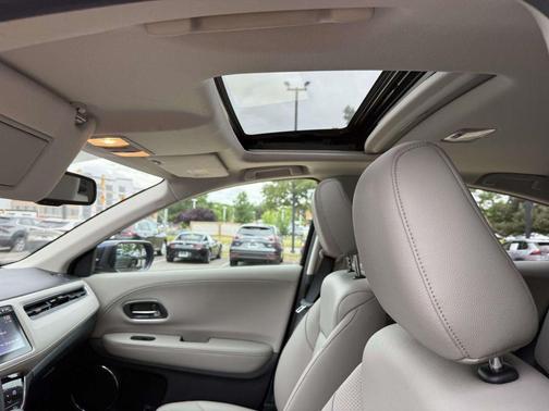 Deep Ocean Pearl 2016 Honda HR-V EX-L w/Navigation