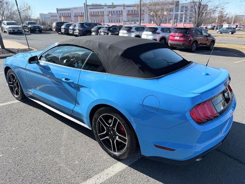 2022 Ford Mustang EcoBoost Premium