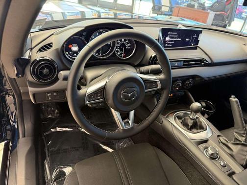 2025 Mazda MX-5 Miata Club