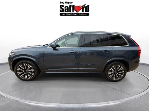 2022 Volvo XC90 T6 Momentum