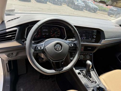 Pure White 2020 Volkswagen Jetta 1.4T S
